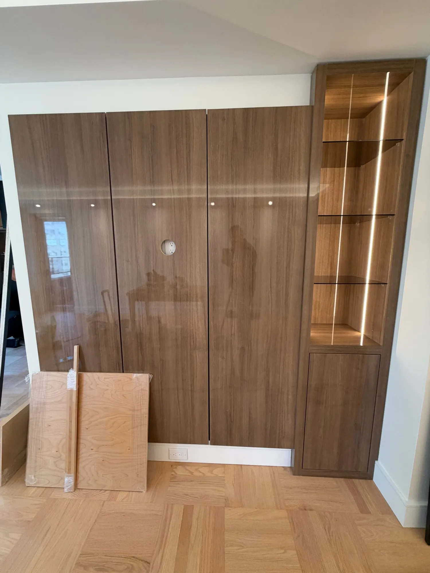 Wall area for the TV installation.